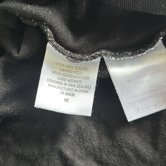 Icebreaker men’s 1/4 zip medium black 100% merino wool - Picture 8 of 8